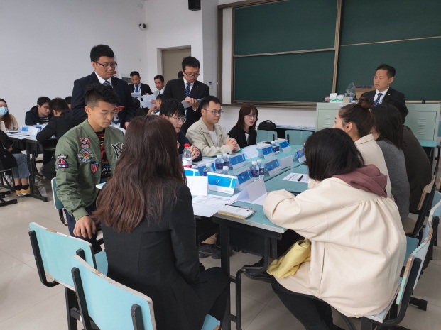 图片4.jpg 图片4.jpg